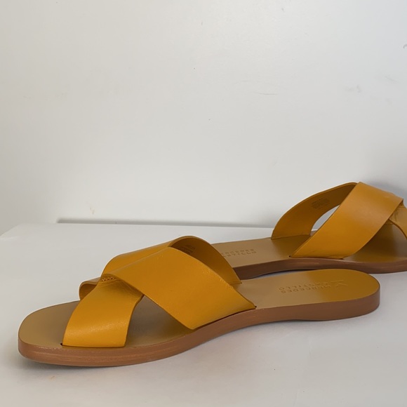Mercedes Castillo Amelea flat sandal in Mustard - Picture 8 of 9